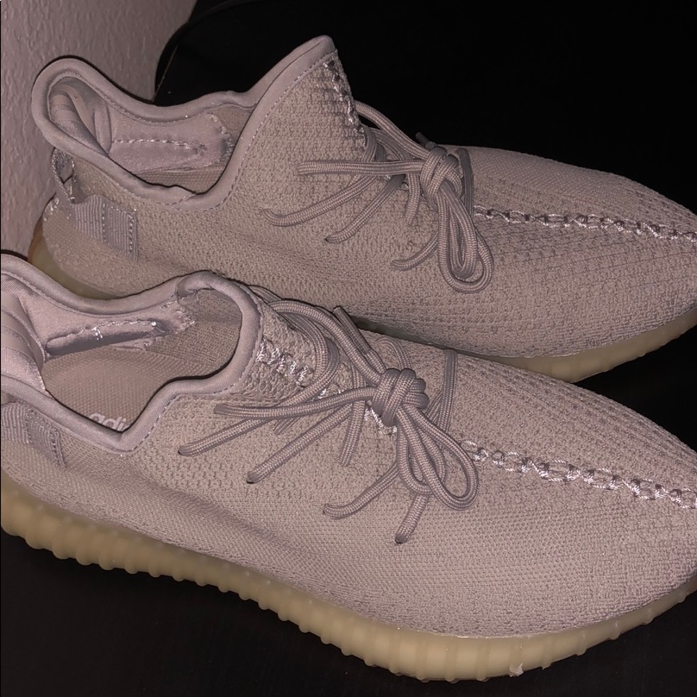 Yeezy 350 v2 sesame